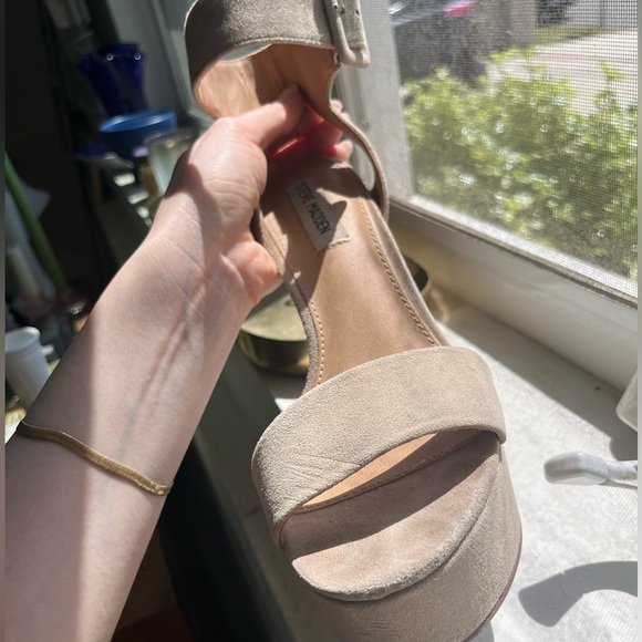 STEVE MADDEN PLATFORM HEELS - Picture 4 of 11